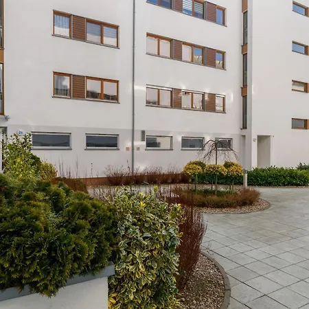 Platan City Centre By Renters アパート